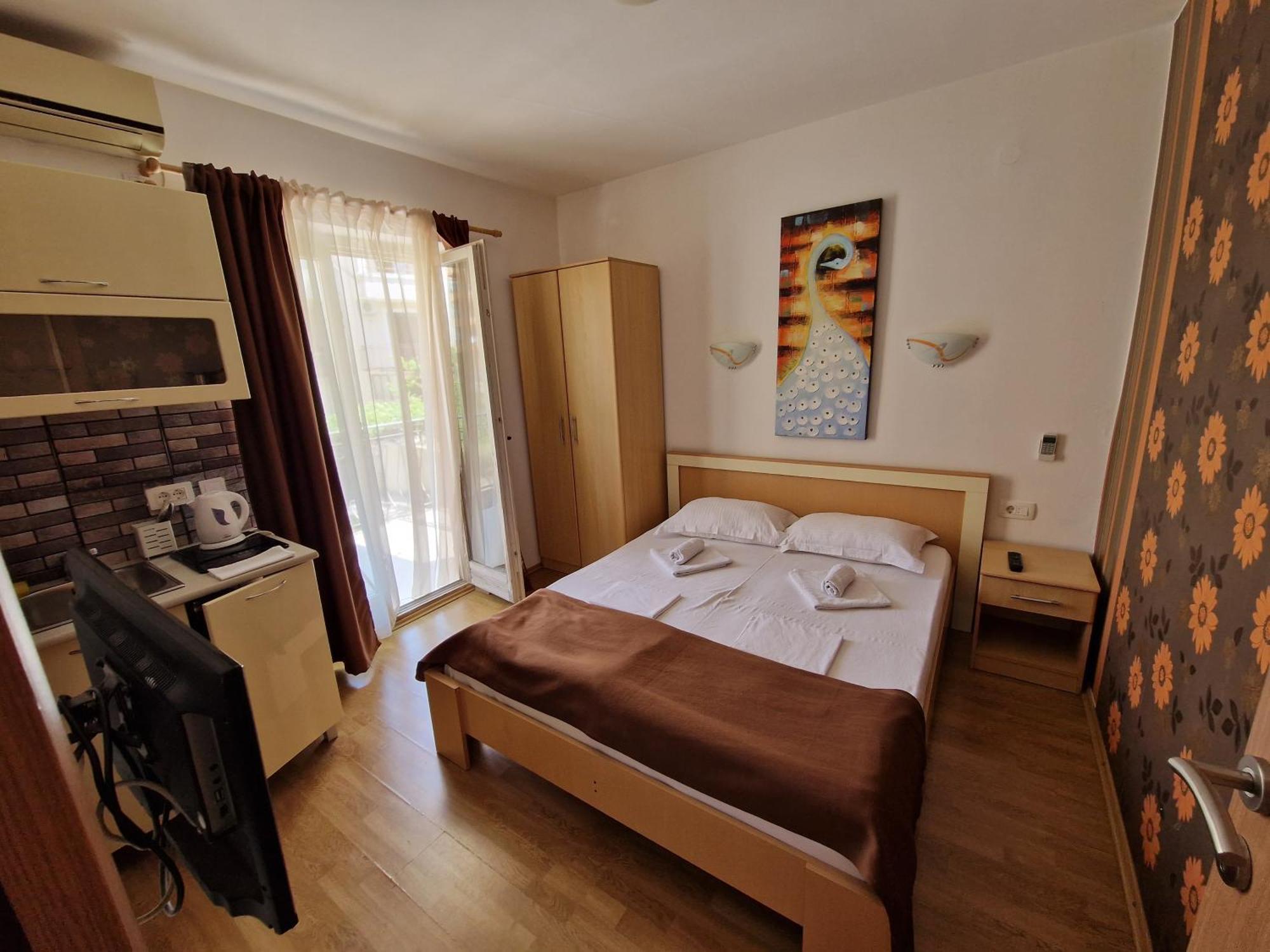 Guest House Damjana Budva Exteriör bild